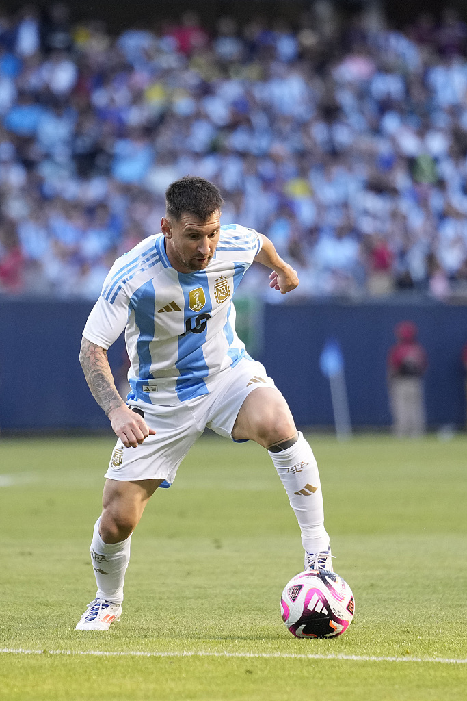 国际象棋线上世界快棋赛开赛