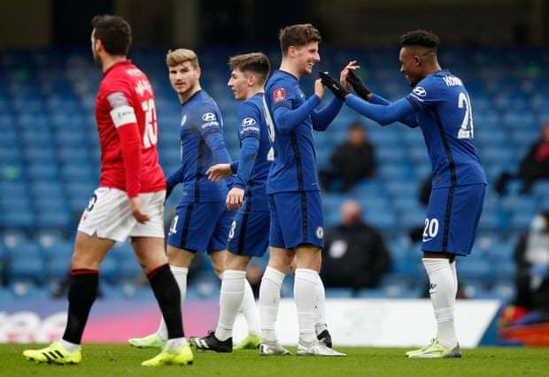 2025 G-Power数娱节在南京路开幕，多项首发首秀亮相